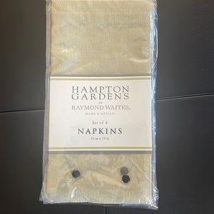 Raymond Waites napkins NWT